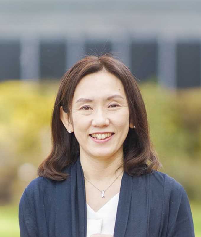 堀 里子